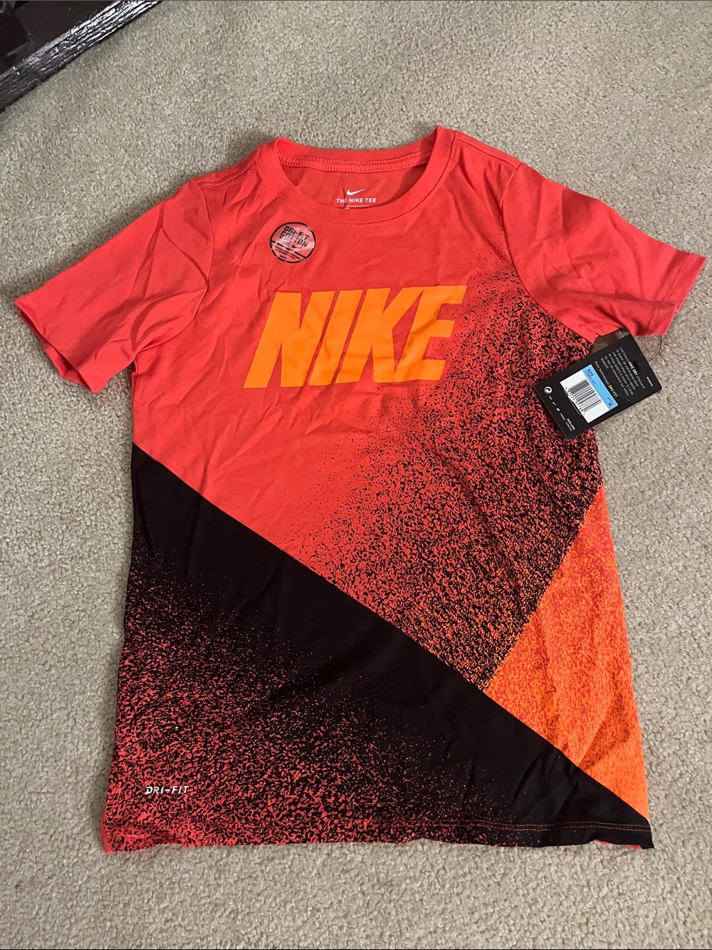 Boys Nike T-shirt